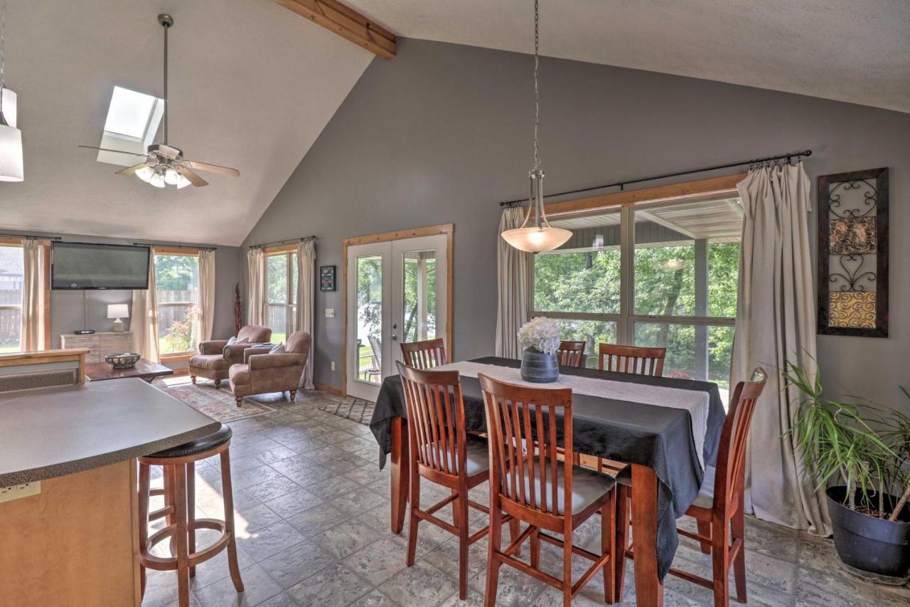 Mountain Home Cottage With Deck On White River! Gassville Exteriör bild